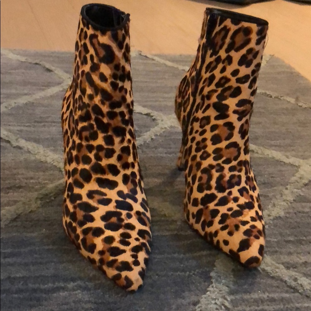 Heel booties